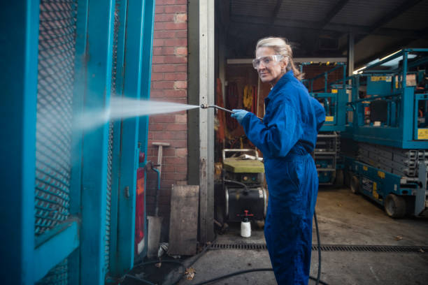 Best Warehouse Cleaning  in Mill City, OR