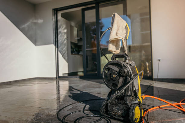 Spring Cleaning in Mill City, OR